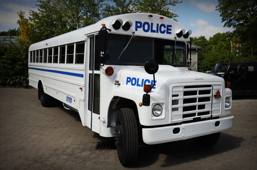 American Schoolbus Police Polizei Partybus Limousine US School mieten Hamburg elblimo deine limo xxl